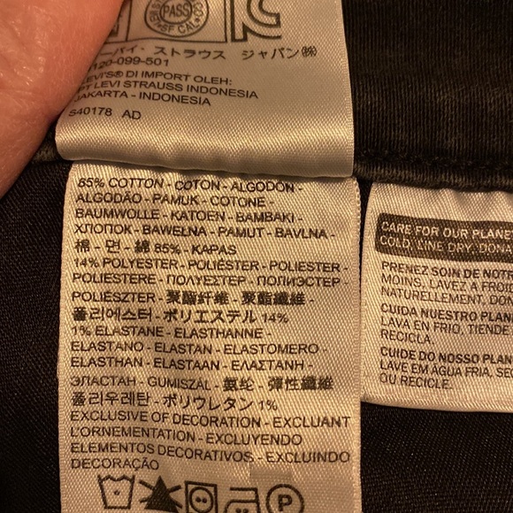 Levi’s Mid Rise Skinny size 12. J104 - Picture 8 of 8